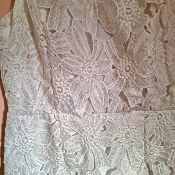 ASTR The Label Floral Lace Dress Medium - Picture 4 of 11